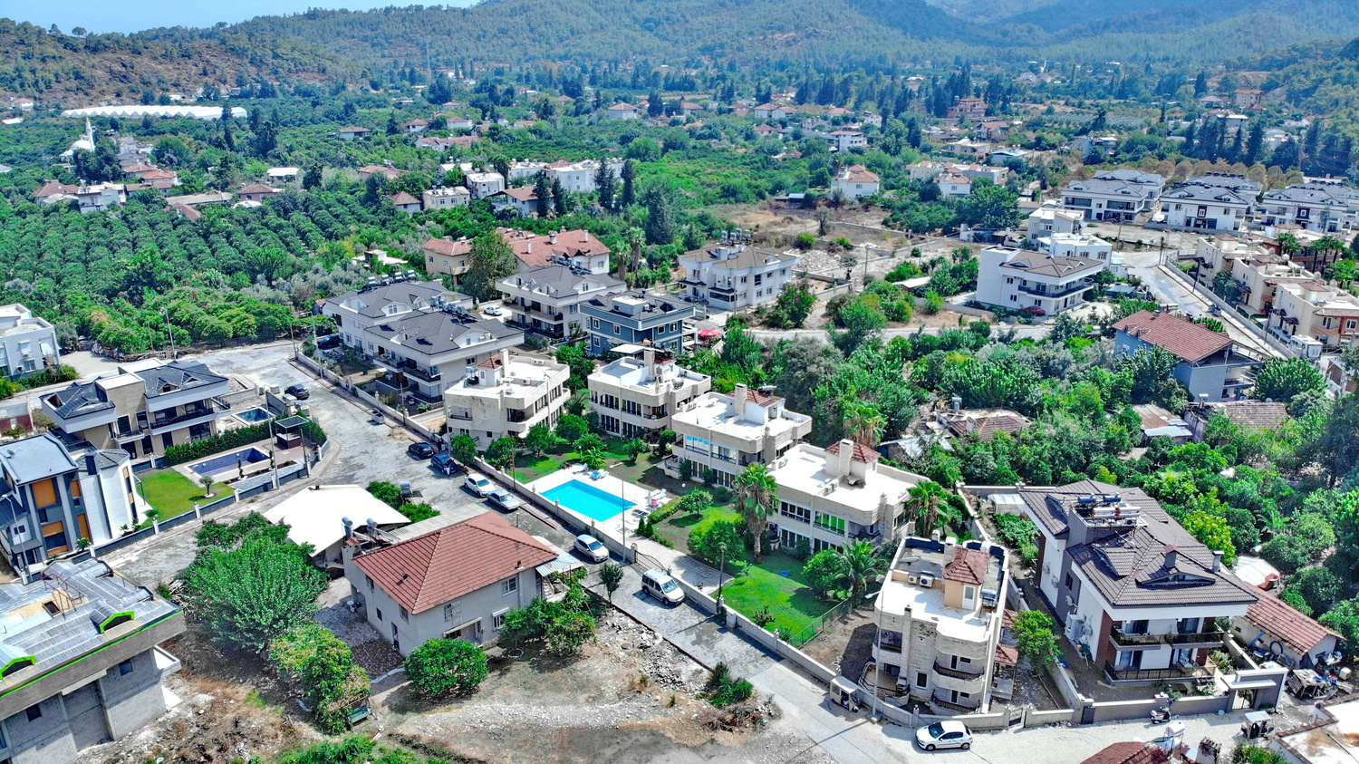 Şehir Manzaralı Lüks Villa Antalya Kemer'de Satılık