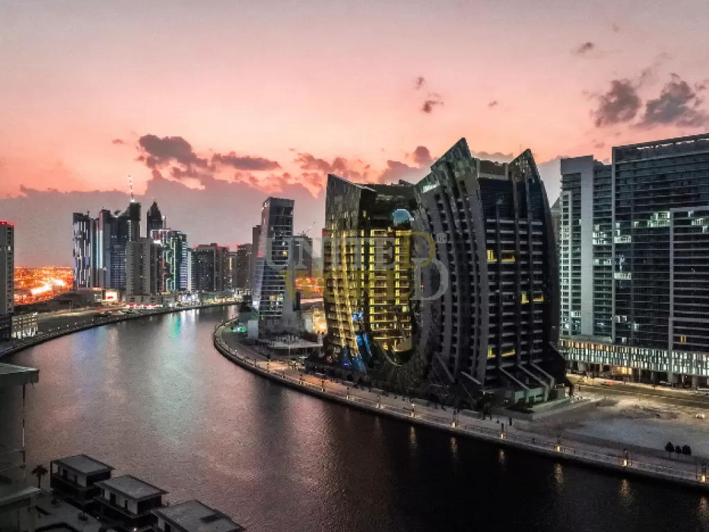 Luxury Apartments & Villas with City Views in Downtown Dubai